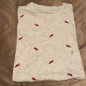 Aeropostale parrot short sleeve T-shirt